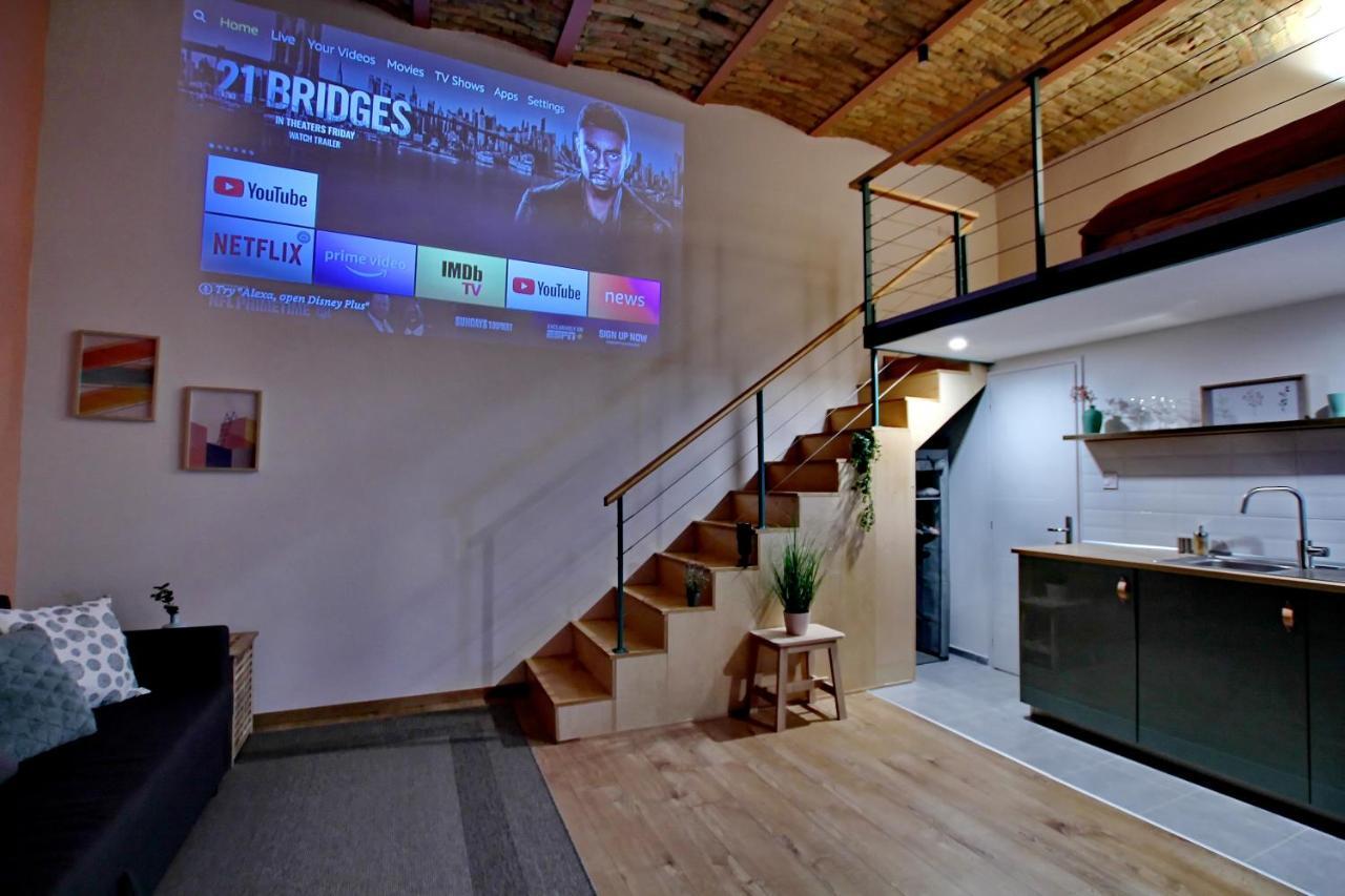Lovely&Modern Downtown Apartment With Free Parking Budapest Exteriör bild